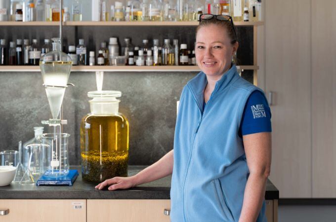 Ako sme vyvíjali hrejivý balzam s levanduľou, arnikou a konopou? Rozhovor s vývojárkou kozmetiky