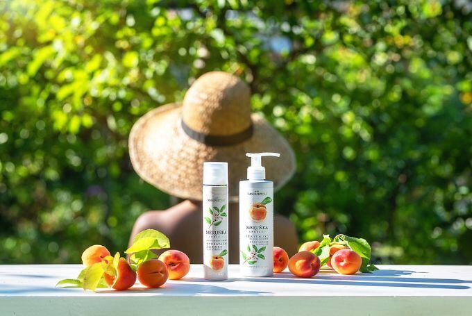 Letná starostlivosť o pleť, telo i vlasy: Hydratácia, ochrana a regenerácia