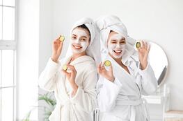 Kozmetika pre mladých: Tipy s čím, kedy a ako začať