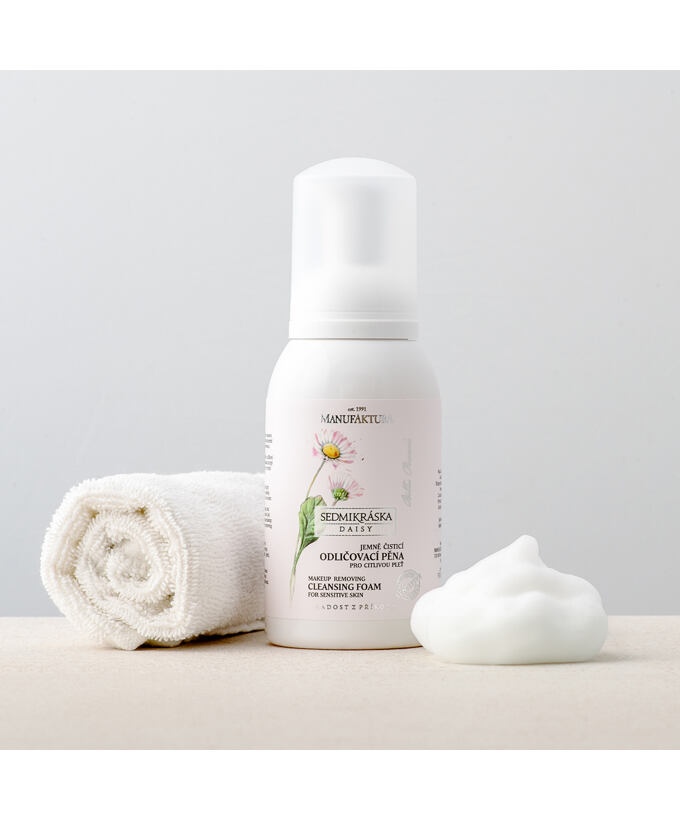 Jemná čistiaca a odličovacia pena pre citlivú pleť SEDMOKRÁSKA